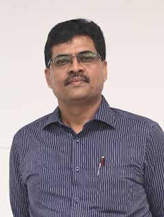 डॉ. कमलेश 