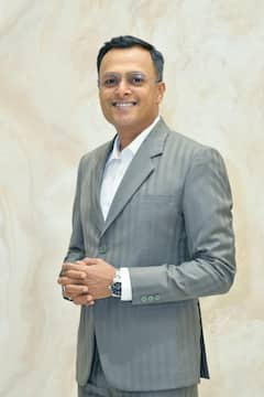 Dr Ashwin Porwal