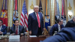 US Gold Card Visa: 'గోల్డ్ కార్డ్' వీసా కార్యక్రమం ప్రారంభించిన ట్రంప్! అమెరికన్ పౌరసత్వం పొందడానికి 10 లక్షల డాలర్లు!