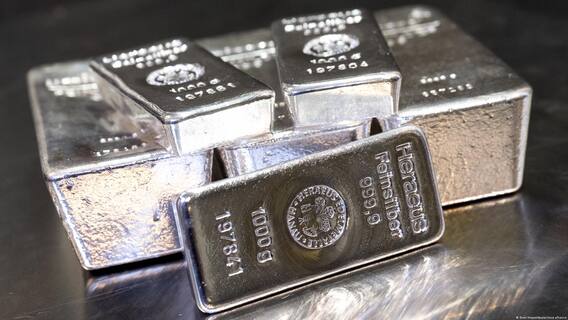 Silver Price: 3 મહિનામાં ચાંદીની કિંમત કેટલી થઈ જશે ? વાંચો આ ભવિષ્યવાણી Silver Price: 3 મહિનામાં ચાંદીની કિંમત કેટલી થઈ જશે ? વાંચો આ ભવિષ્યવાણી