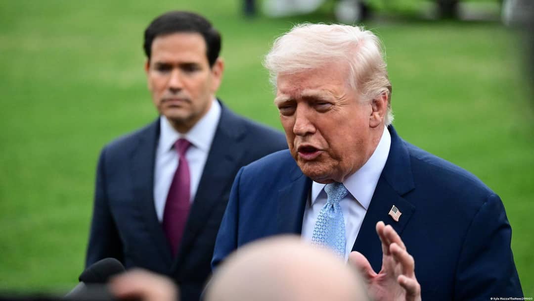 Switzerland Weapons Ban: ஆயுதம் தர முடியாது! டிரம்புக்கு ஷாக் கொடுத்த ஸ்விஸ்.. அதிர்ச்சியில் அமெரிக்கா