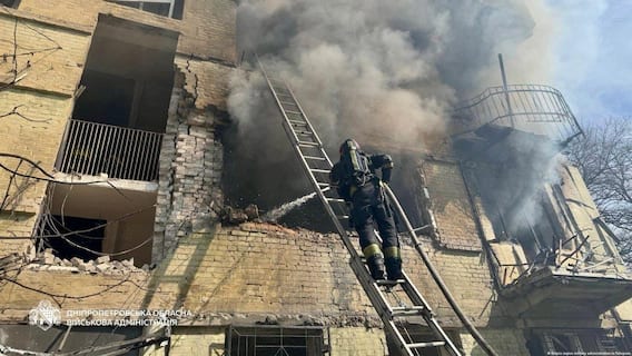 Iran US Israel War: ईरान के हमलों से दहला Middle East, हर तरफ आग की चिंगारी | Iran israel War