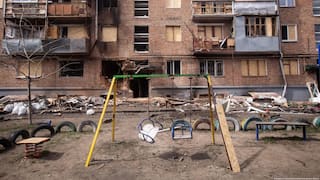 Easter Overshadowed By War As Zelenskyy, Putin Face Truce Breach Claims