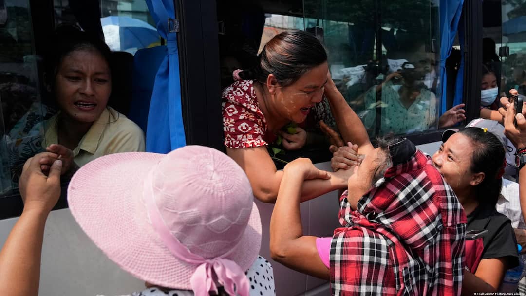 Myanmar Prisoner Release: Thousands Freed, Questions Over Aung San Suu Kyi Remain myanmar prisoner release 4335 amnesty min aung hlaing Myanmar Prisoner Release: Thousands Freed, Questions Over Aung San Suu Kyi Remain