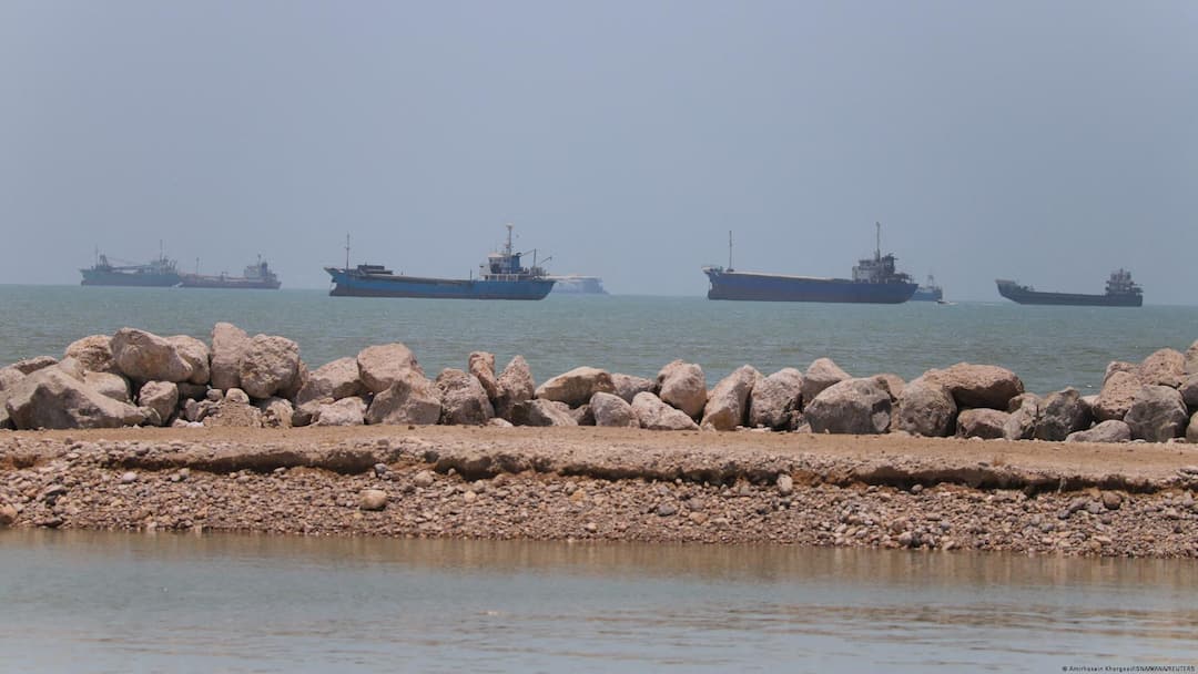Strait Of Hormuz Standoff: Iran Refuses To Back Down As US Warns Of War