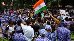 Plainclothes Men With Batons At CJP Protest Spark Questions; Delhi Police Explain