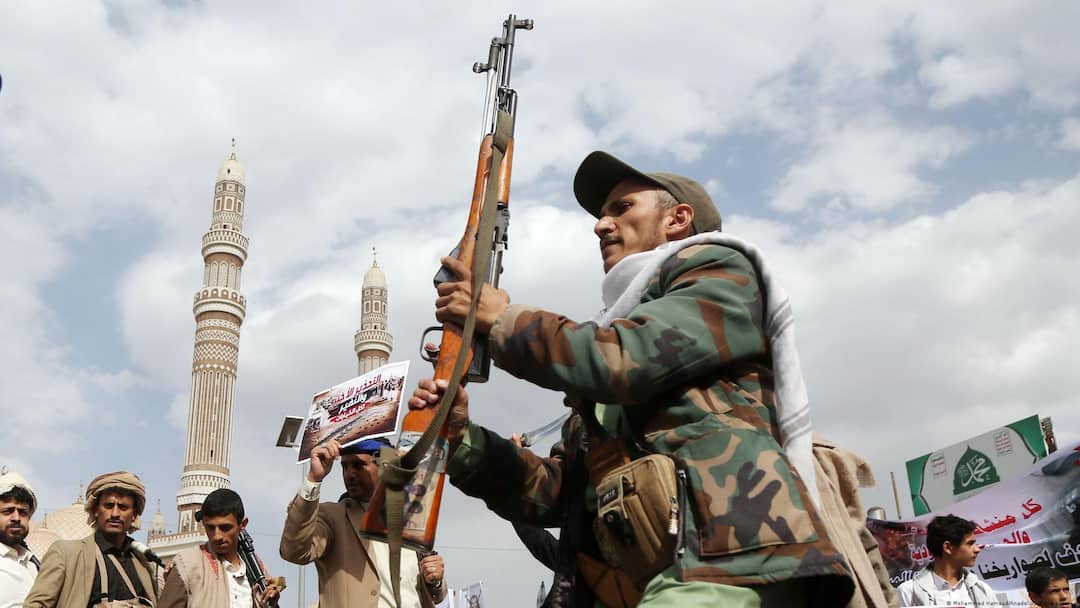 Houthi Attack Injures 11 In Saudi Arabia; Riyadh, Turkey And Pakistan Set For Defense Pact