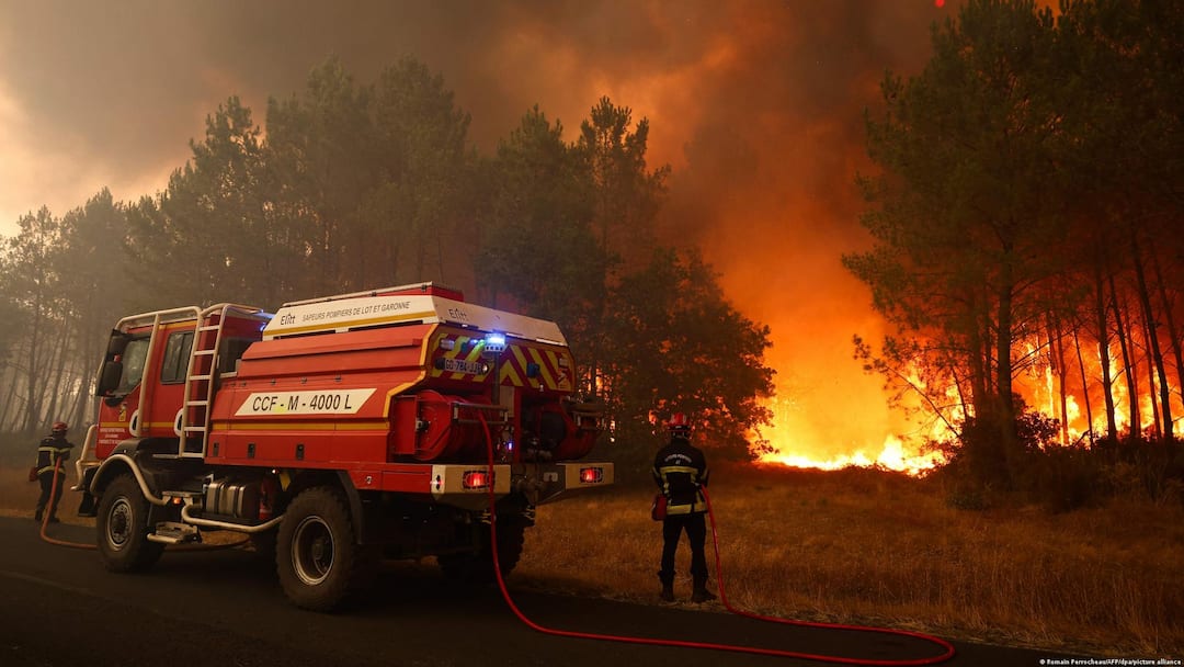 France, Spain Battle Massive Wildfires As Thousands Evacuated, Macron Holds Crisis Meeting