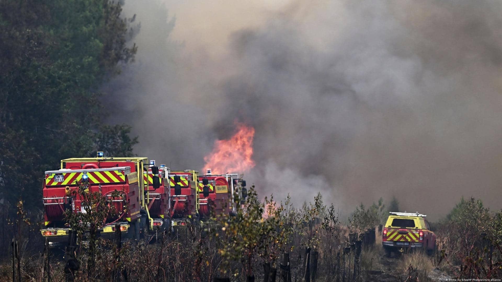 Europe's Wildfire Crisis Deepens As New Heat Wave To Intensify France, Spain Wildfires
