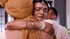 Imlie teary-eyed, remembers her father!