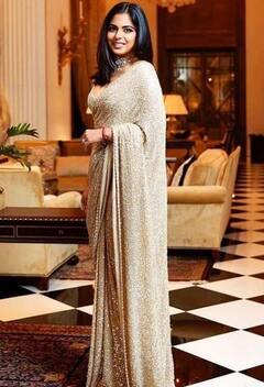 UNSEEN PICS: Royal Looks Of Isha Ambani In These Indian Outfits