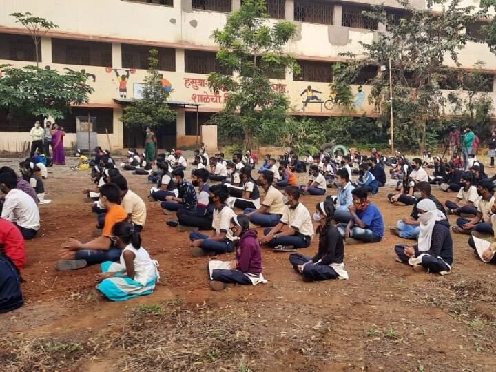 In Pune, Maharashtra schools for students of Classes 5 to 8 reopen in today. Of the 800 schools, Pune Municipal Corporation has allowed to open 300 from Monday onwards according to a TOI report. (Photo/ANI)