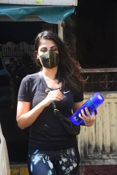 IN PICS: Rhea Chakraborty Warmly Greets Paparazzi Outside Gym, Says ‘I Am Recuperating’