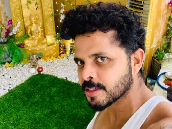 Sreesanth Tweets In Support Of Sachin Tendulkar, Sreesanth Slams Kochi Congress Workers For Pouring Ink And Oil On Sachin Tendulkar Cutouts Sreesanth Tweets In Support Of Sachin Tendulkar, Slams Congress For Disrespecting The Legend