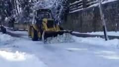 Heavy snowfall in Kedarnath Dham, administration unable to complete construction work
