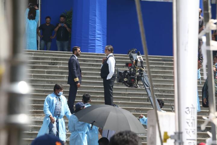 The shooting of this movie commenced last year in the month of December in Hyderabad. This movie will also witness megastar Amitabh Bachchan and Ajay Devgn on-screen after 'Satyagraha'.