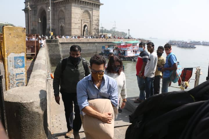 The actor, however, began his full-time acting career when he starred as a lead actor in the 1988 film 'Qayamat Se Qayamat Tak'.