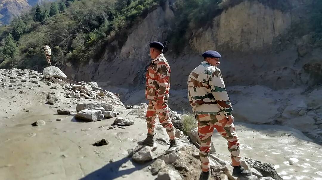 Uttarakhand Disaster: Districts On River Ganga On High Alert; Rafting Stopped In Rishikesh Uttarakhand Disaster: Districts On River Ganga On High Alert; Rafting Stopped In Rishikesh