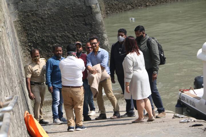 Aamir Khan made his acting debut as a child artist in his uncle Nasir Hussain's 1973 film 'Yaadon Ki Baarat'.