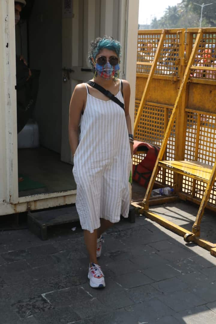 He is popularly known as 'Mr Perfectionist' in the tinsel town for his flawless on-screen appearance.