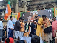 WB Election 2021 News: ‘দিমাগ কি বাত্তি’ জ্বালাতে পদ্মাকৃতি এলইডি বাল্ব! নয়া উদ্যোগ বিজেপির