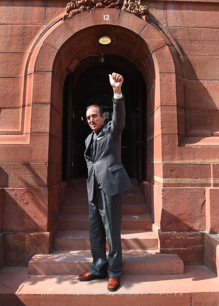 Azad thanked Prime Minister Narendra Modi for his kind words and also said that he first cried when Sanjay Gandhi, then Indira Gandhi and later Rajiv Gandhi all died unnatural deaths and he also wept after a cyclone in Odisha. (Image: PTI)