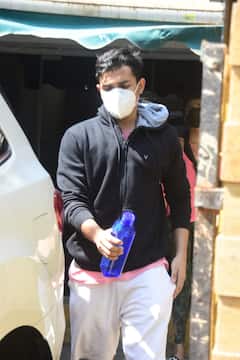 SEE PICS | Rhea Spotted With Brother Showik Chakraborty At The Gym