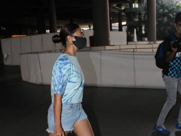 Alia was busy vacationing in Maldives with her girls gang but she had to make a quick return to India after the demise of Rajiv Kapoor.