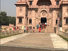 Belur Math Photos: আজ থেকে খুলল বেলুড় মঠ, দর্শনার্থীদের জন্য থাকছে বেশ কিছু বিধিনিষেধ