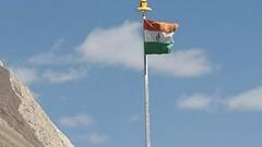 Armies of both India & China retreating from Pangong Lake | Ghanti Bajao