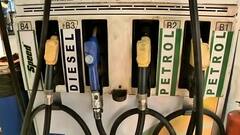 Delhi locals feel helpless as petrol, diesel prices shoot up again | Ground Report