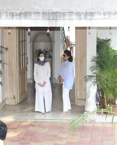 PICS: Ranbir, Alia, Saif, Arjun & Other B-Town Stars Spotted At Kapoor Family's House In Mumbai