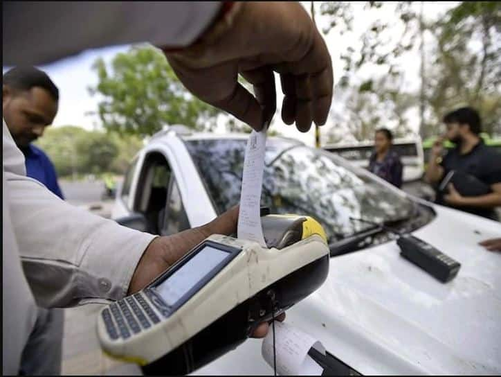 No longer have to go to court to fill up traffic invoices, this is how payment can be made at home ਟ੍ਰੈਫ਼ਿਕ ਚਾਲਾਨ ਭਰਨ ਲਈ ਹੁਣ ਨਹੀਂ ਲਾਉਣੇ ਪੈਣਗੇ ਅਦਾਲਤਾਂ ਦੇ ਚੱਕਰ, ਘਰ ਬੈਠੇ ਇੰਝ ਹੋ ਸਕੇਗਾ ਭੁਗਤਾਨ