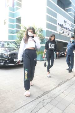 PICS: Janhvi Kapoor's Sister Khushi & Varun Dhawan's Niece Anjini Spotted Together At Shanaya Kapoor's House