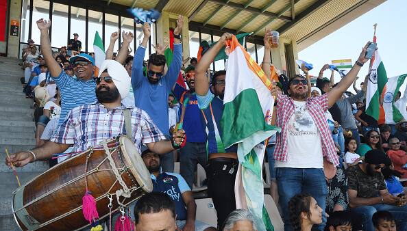 IND vs ENG 2nd Test: Why Did The ‘Knowledgeable’ Chennai Crowd Cheer Pujara’s Wicket? Twitteratis Ask IND vs ENG 2nd Test: Why Did The ‘Knowledgeable’ Chennai Crowd Cheer Pujara’s Wicket? Twitteratis Ask