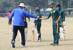 ৩৩৪ দিন পর কলকাতার ময়দানে ফিরল ক্রিকেট
