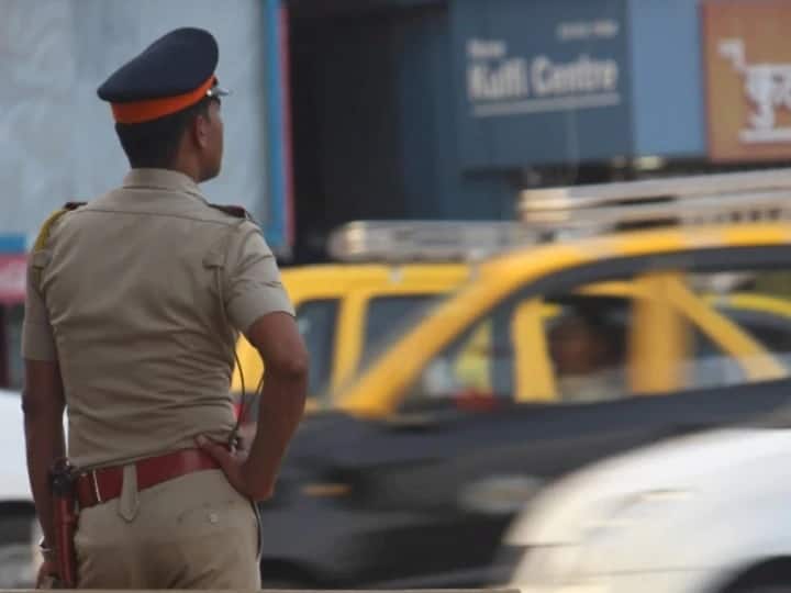 ভাবেনি, বাড়া ভাতে ছাই পড়বে থানার রাত্রিকালীন টহলে।