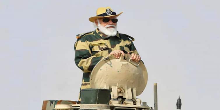 PM Modi hands over Arjun Main Battle Tank to Army Chief General MM Naravane in Chennai Indian Army: অত্যাধুনিক অস্ত্রসম্ভার থেকে দুরন্ত সুরক্ষা, অর্জুন মার্ক-১এ এখন বিশ্বমানের যুদ্ধট্যাঙ্ক