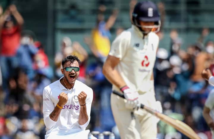 At stumps on Day 2, India led England by 249 runs with Chetshwar Pujara (7*) and Rohit Sharma (25*) unbeaten on the crease. Earlier, India were all out after scoring 329 runs in the first innings.