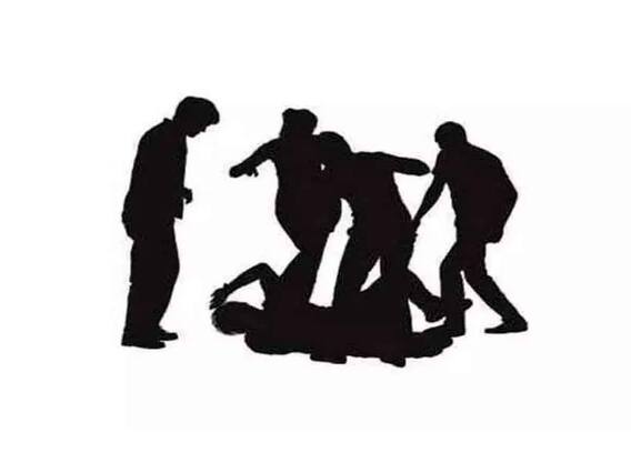 ਦੋ ਕਾਂਗਰਸੀ ਉਮੀਦਵਾਰਾਂ 'ਤੇ ਜਾਨਲੇਵਾ ਹਮਲਾ, ਅਕਾਲੀ ਦਲ 'ਤੇ ਇਲਜ਼ਾਮ ਦੋ ਕਾਂਗਰਸੀ ਉਮੀਦਵਾਰਾਂ 'ਤੇ ਜਾਨਲੇਵਾ ਹਮਲਾ, ਅਕਾਲੀ ਦਲ 'ਤੇ ਇਲਜ਼ਾਮ