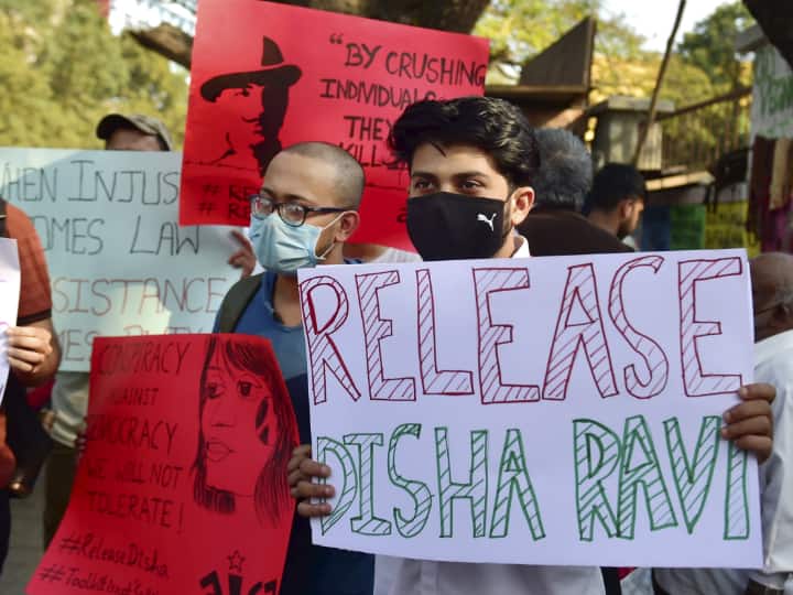 Opposition Denounces Disha Ravi’s Arrest, Slams Modi Govt Over Action Against Climate Activist Opposition Denounces Disha Ravi’s Arrest, Slams Modi Govt Over Action Against Climate Activist