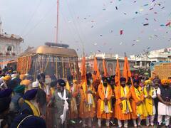 ਦਸਮ ਪਾਤਸ਼ਾਹ ਦੇ ਵਿਆਹ ਪੁਰਬ ਮੌਕੇ ਬਾਰਾਤ ਰੂਪੀ ਨਗਰ ਕੀਰਤਨ, ਵੇਖੋ ਸ਼ਾਨਦਾਰ ਤਸਵੀਰਾਂ