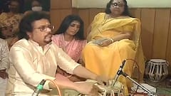 Saraswati Puja 2021: মন্ত্রোচ্চারণের সঙ্গে তবলা বাজিয়ে সরস্বতী-বন্দনা বিক্রম-জয়ার বাড়িতে