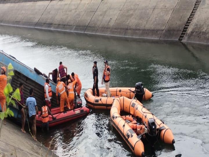 MP Bus Accident 47 Dead Rescue Operation Halts Bus 58 Passengers Falls Into Canal In Sidhi PM CM Announce Ex-Gratia MP Bus Accident: 47 Dead As Rescue Operation Halts; PM & CM Announce Ex-Gratia