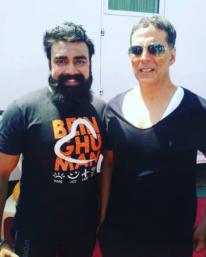 Akshay Kumar, who worked with Sandeep in 'Kesari', described the actor as a 'smiling young man', who was passionate about food. He shared a heartfelt post for Nahar on Twitter and asked his followers to seek help if they are feeling low.