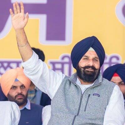 LOC against Majithia: ਬਿਕਰਮ ਮਜੀਠੀਆ ਦੇ ਵਿਦੇਸ਼ ਭੱਜਣ ਦਾ ਖਦਸ਼ਾ, ਇਮੀਗ੍ਰੇਸ਼ਨ ਬਿਊਰੋ ਵੱਲੋਂ ਐਲਓਸੀ ਜਾਰੀ LOC against Majithia: ਬਿਕਰਮ ਮਜੀਠੀਆ ਦੇ ਵਿਦੇਸ਼ ਭੱਜਣ ਦਾ ਖਦਸ਼ਾ, ਇਮੀਗ੍ਰੇਸ਼ਨ ਬਿਊਰੋ ਵੱਲੋਂ ਐਲਓਸੀ ਜਾਰੀ