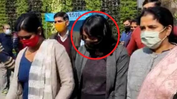 Know the connection between Mo Dhaliwal and Anita Lal | Namaste Bharat