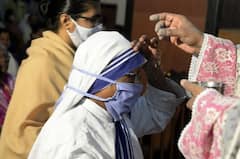 IN PICS: Churchgoers Seen In Masks For Ash Wednesday Mass; Welcoming 40-Day Lent Period