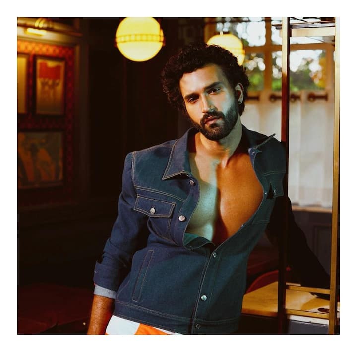 Karan Johar introduced Gurfateh as 'bold and suave' and said that his gaze will leave the audience spellbound. He wrote, 