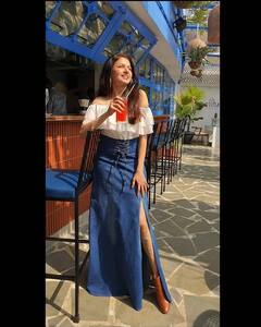 Bhagyashree Photos: ভাগ্যশ্রী... একান্নতেও সমান আকর্ষণীয়